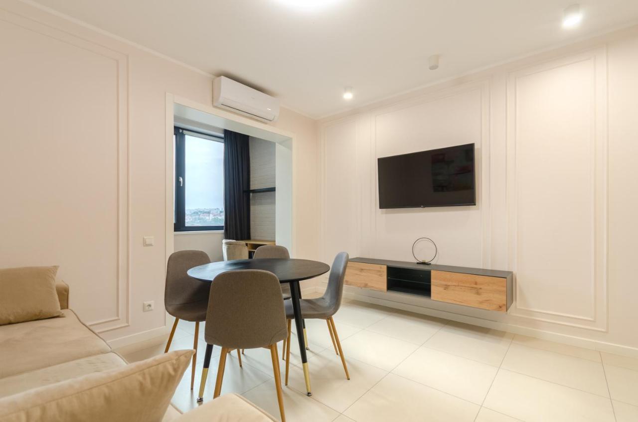 Petrovdom 13-141 In Rc New York Concept House With Bathroom Kiev Luaran gambar